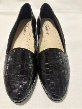 Trotters Black Woven Slip-On Loafers